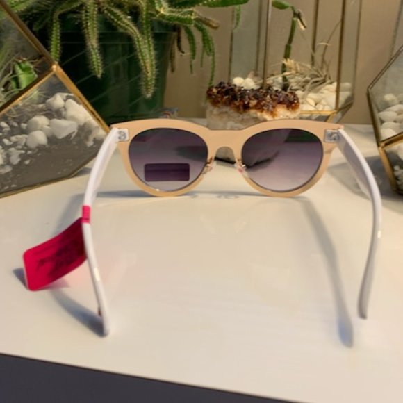 Betsey Johnson Star Search Sunglasses main image 9